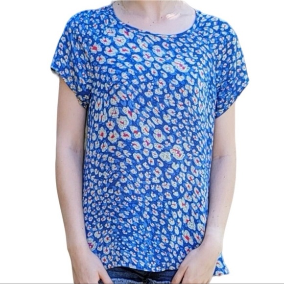 Cabi Flutter Sleeve Crossover-Back Button Detail Blouse, Size Medium - NWOT - Picture 1 of 11